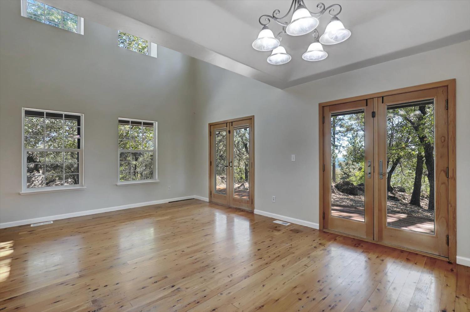 Detail Gallery Image 36 of 85 For 20550 Pyerenees Ct, Grass Valley,  CA 95949 - 4 Beds | 2/1 Baths