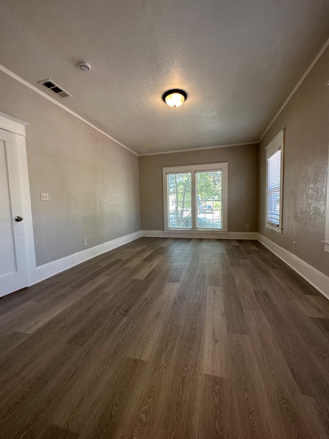 Detail Gallery Image 14 of 24 For 142 E Maple St, Stockton,  CA 95204 - 3 Beds | 2 Baths