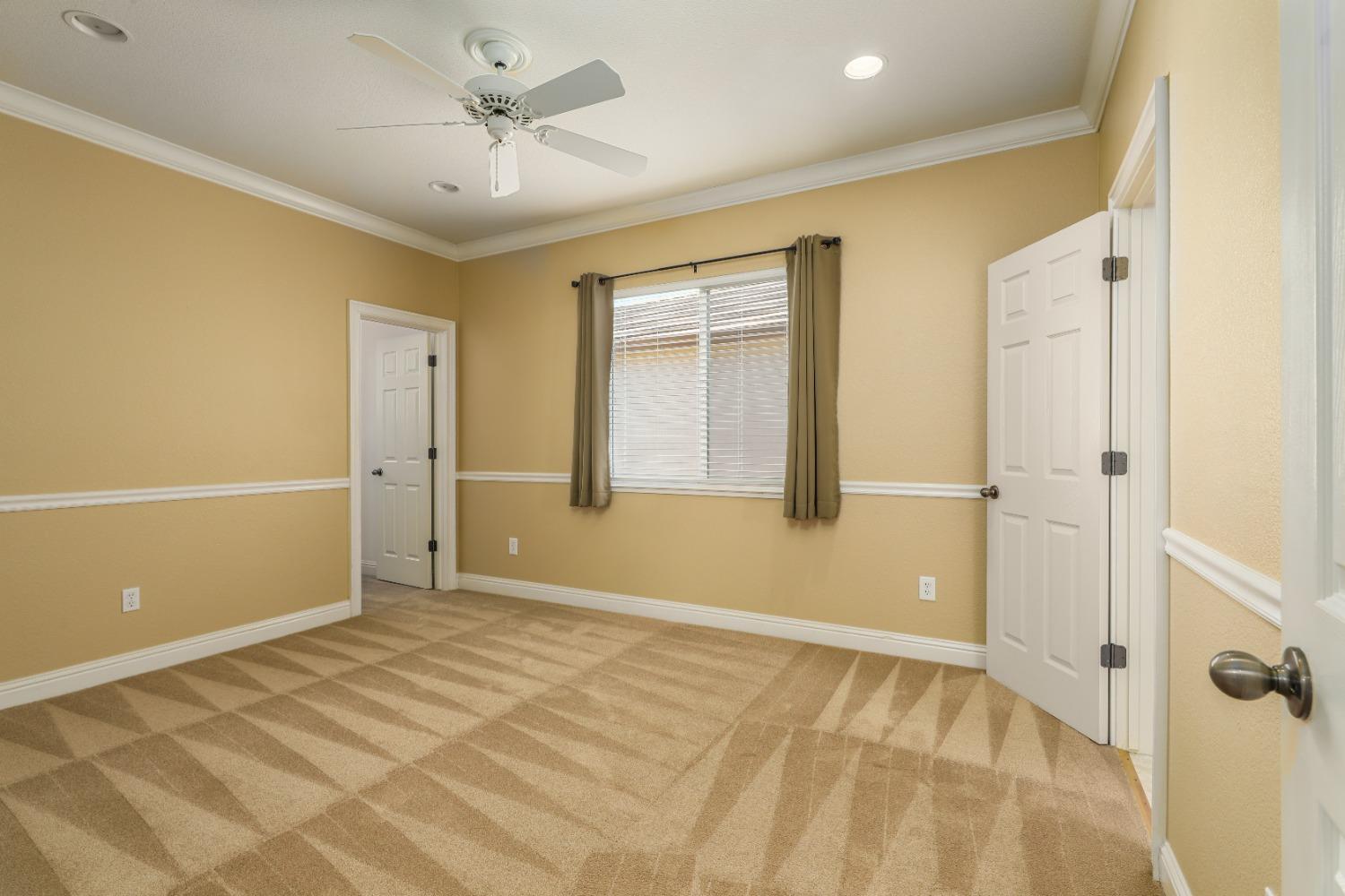 Detail Gallery Image 21 of 67 For 9678 Amber Fields Ct, Elk Grove,  CA 95624 - 5 Beds | 4/1 Baths