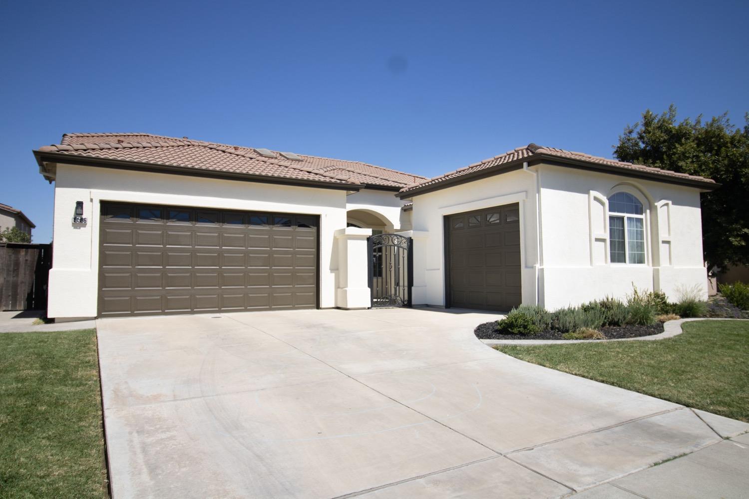 Detail Gallery Image 1 of 1 For 19596 Gibraltar Ct, Hilmar,  CA 95324 - 4 Beds | 2/1 Baths