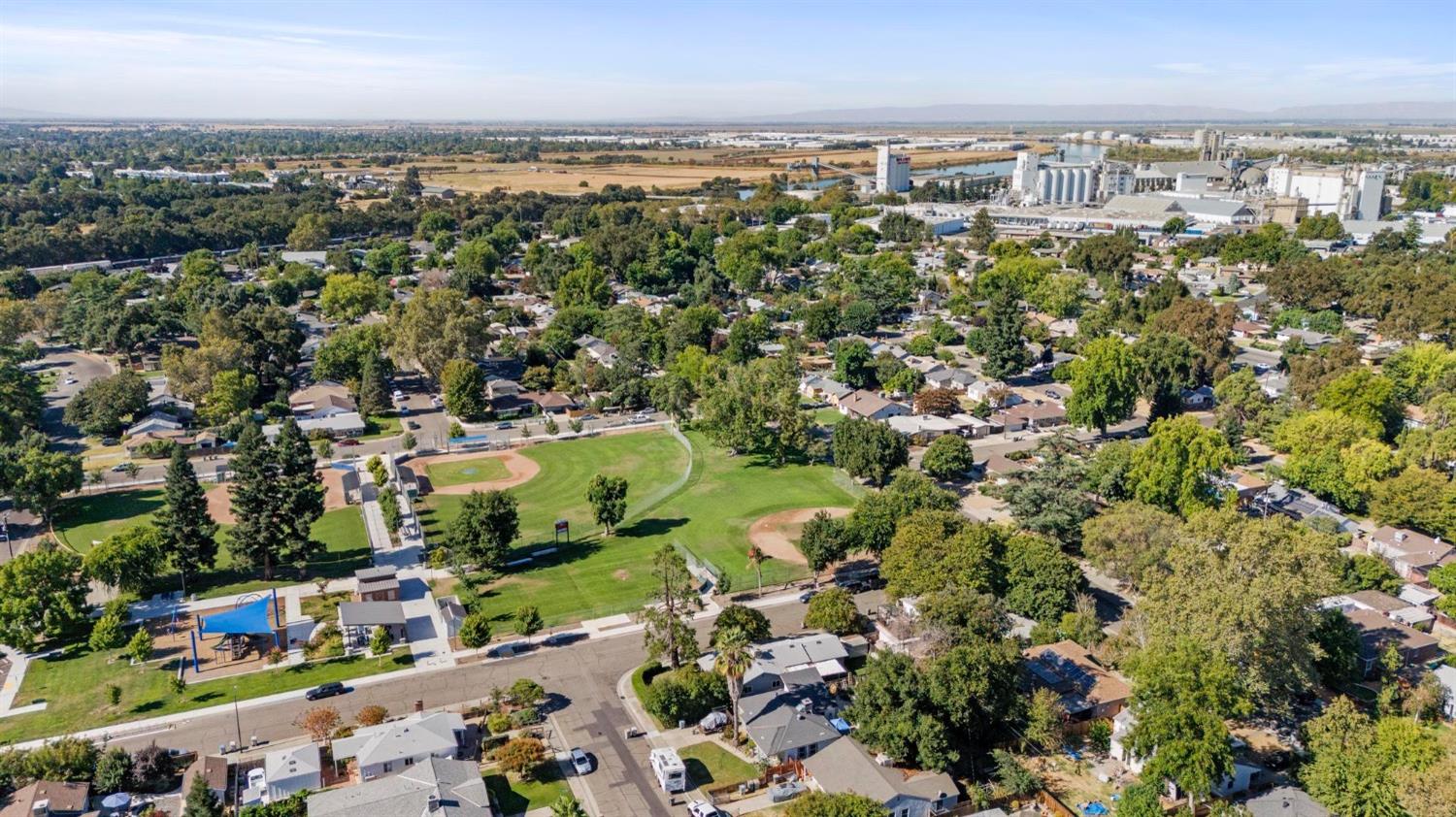 Pennsylvania Avenue, West Sacramento, California image 37