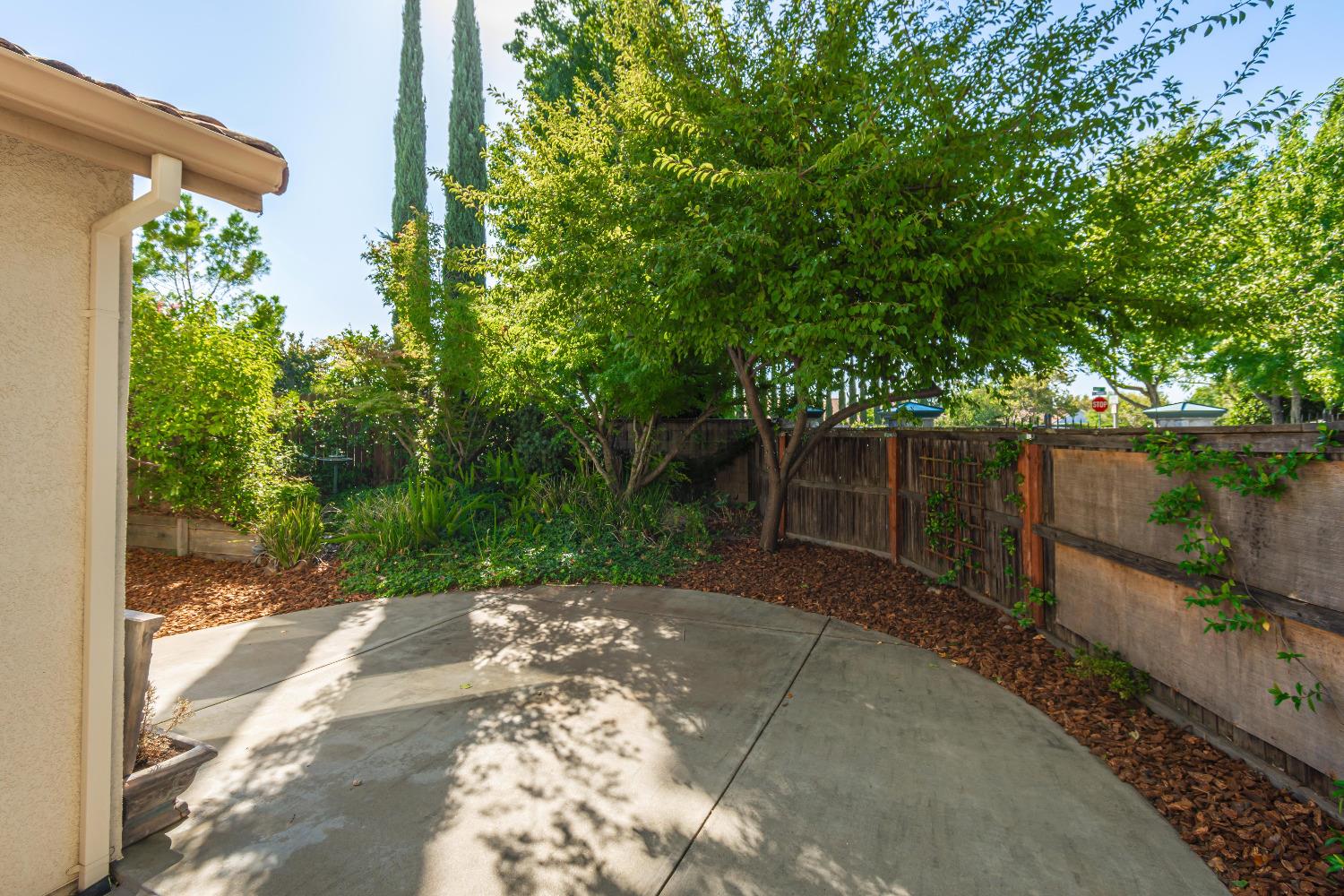 Detail Gallery Image 3 of 50 For 2600 Coldwater Ct, Rocklin,  CA 95765 - 2 Beds | 2 Baths