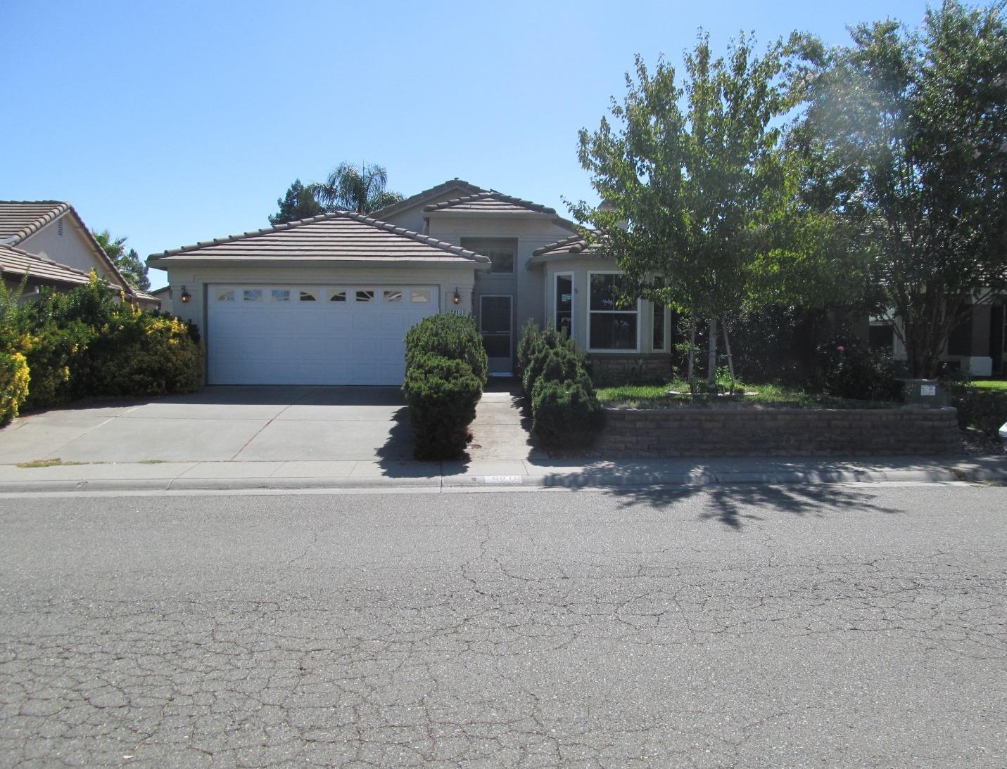 Detail Gallery Image 1 of 1 For 8016 Beethoven Ct, Citrus Heights,  CA 95621 - 3 Beds | 2 Baths