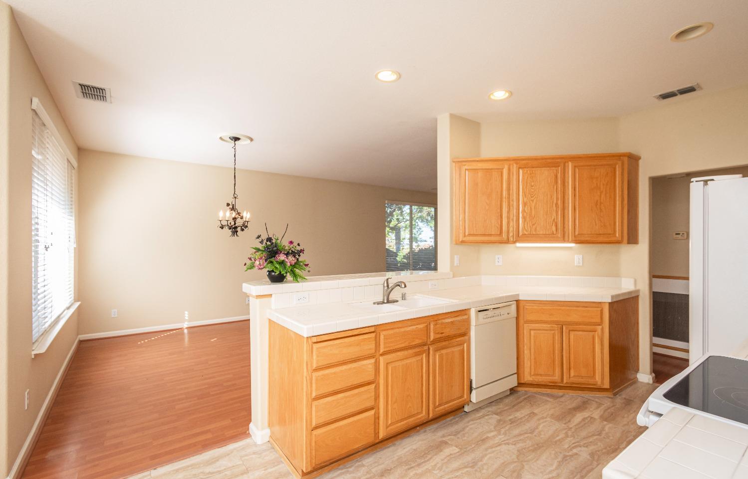 Detail Gallery Image 20 of 50 For 2600 Coldwater Ct, Rocklin,  CA 95765 - 2 Beds | 2 Baths