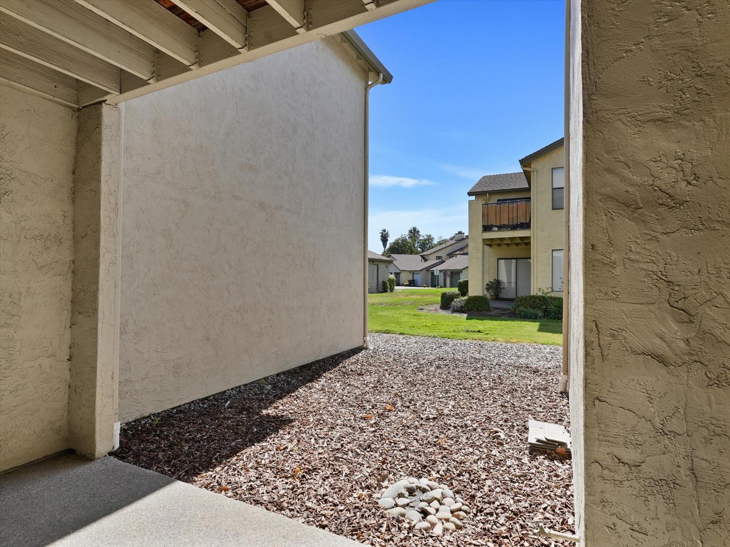 Detail Gallery Image 26 of 31 For 1613 Porter Way, Stockton,  CA 95207 - 2 Beds | 2 Baths