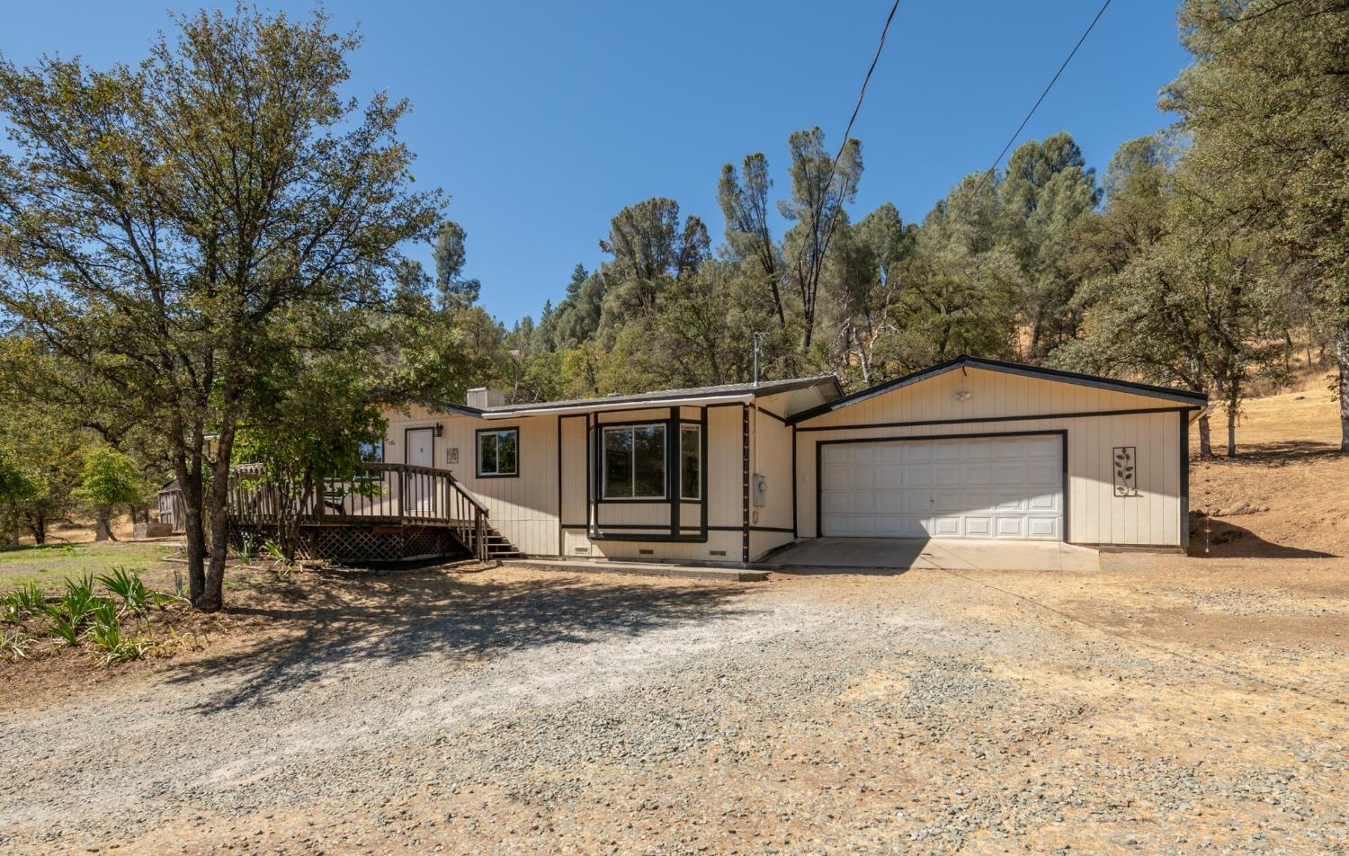 Detail Gallery Image 1 of 24 For 5578 Johnny Tuck Ct, Pollock Pines,  CA 95726 - 3 Beds | 2 Baths