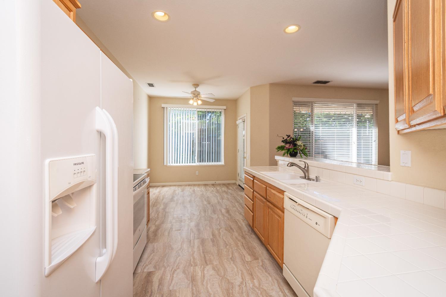 Detail Gallery Image 23 of 50 For 2600 Coldwater Ct, Rocklin,  CA 95765 - 2 Beds | 2 Baths