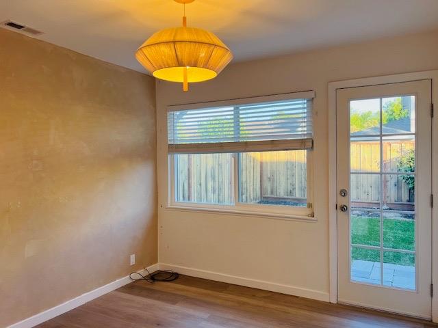 Detail Gallery Image 16 of 27 For 936 E Cardinal Dr, Sunnyvale,  CA 94087 - 3 Beds | 1/1 Baths