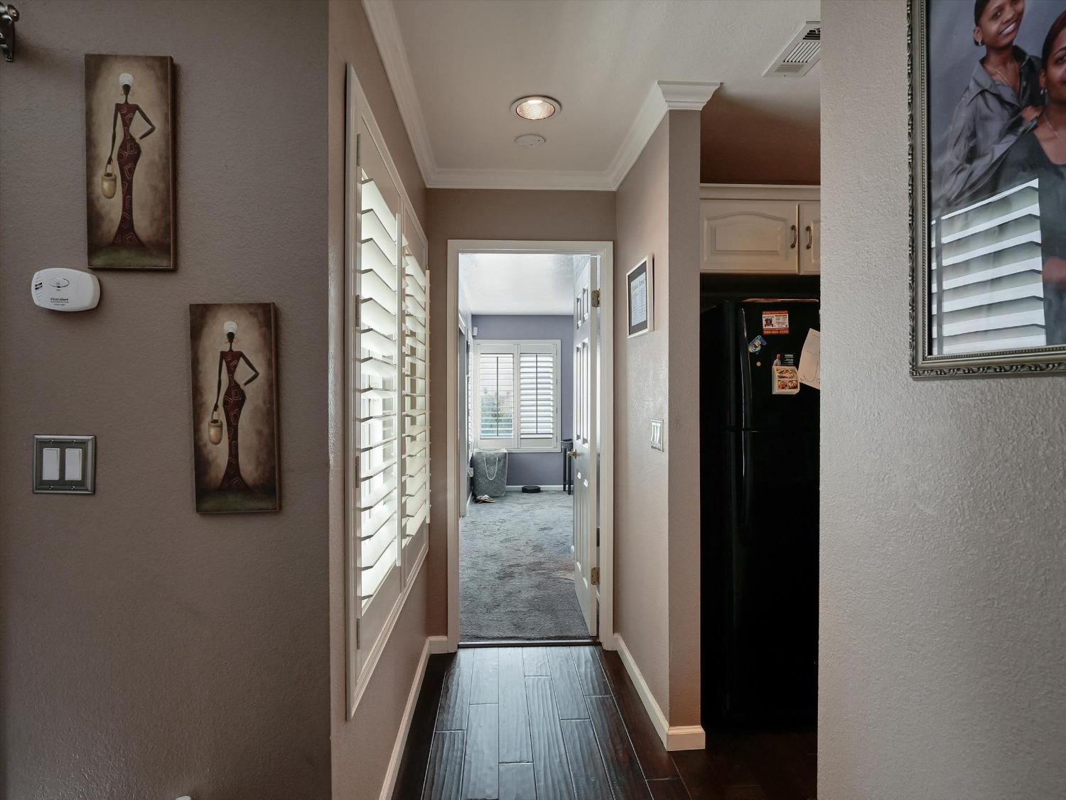 Detail Gallery Image 6 of 31 For 1613 Porter Way, Stockton,  CA 95207 - 2 Beds | 2 Baths