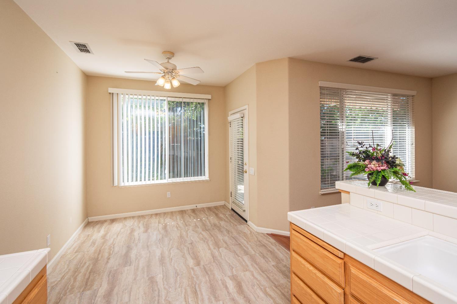 Detail Gallery Image 22 of 50 For 2600 Coldwater Ct, Rocklin,  CA 95765 - 2 Beds | 2 Baths