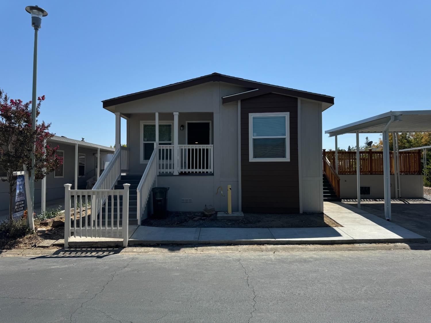 Detail Gallery Image 1 of 19 For 8409 Big Oak Drive, Citrus Heights,  CA 95610 - 2 Beds | 2 Baths