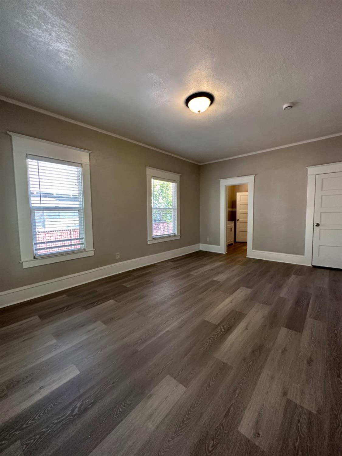 Detail Gallery Image 12 of 24 For 142 E Maple St, Stockton,  CA 95204 - 3 Beds | 2 Baths