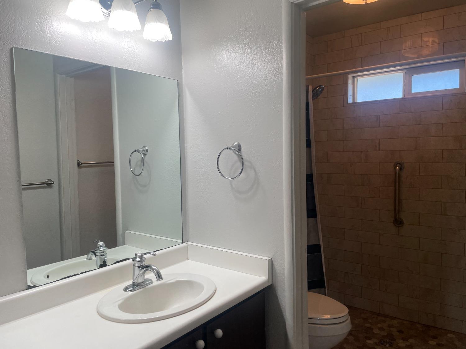 Detail Gallery Image 14 of 31 For 4332 Lever Ave, Olivehurst,  CA 95961 - 3 Beds | 2 Baths