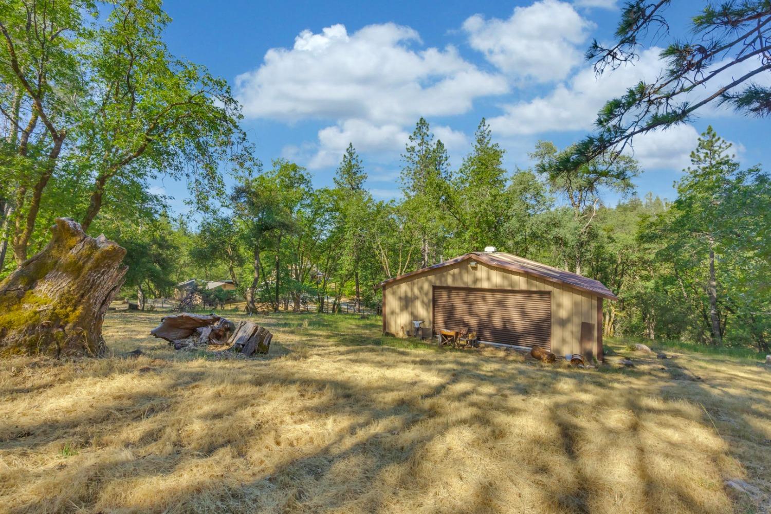 Detail Gallery Image 3 of 35 For 20337 Tiger Tail Rd, Grass Valley,  CA 95949 - 3 Beds | 2 Baths