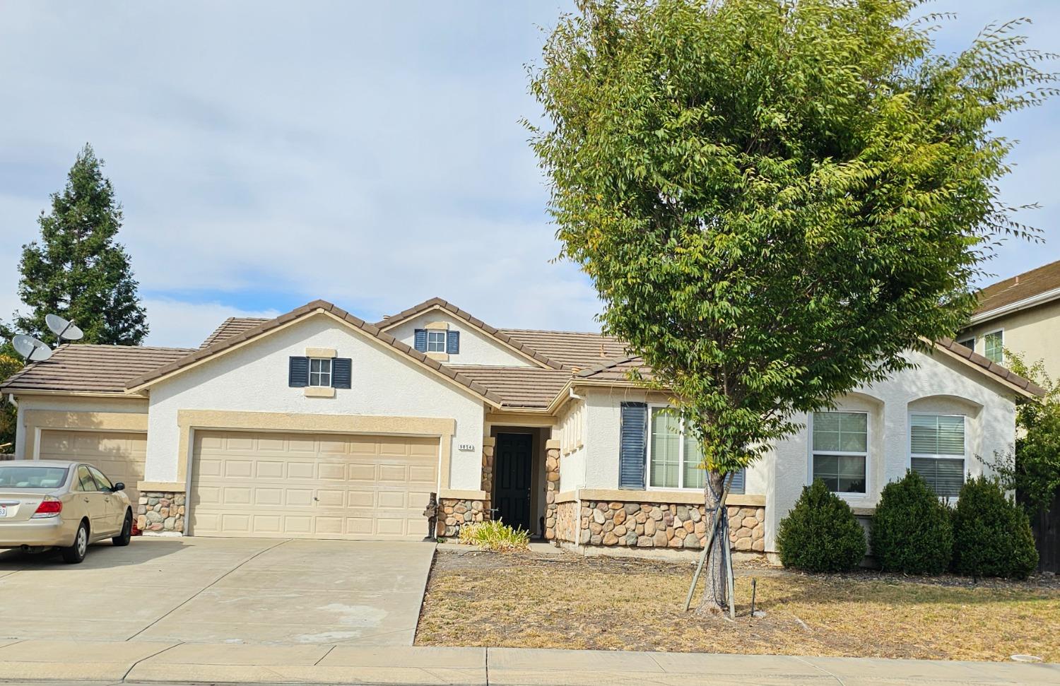 Detail Gallery Image 1 of 12 For 9054 Barbaresco Cir, Stockton,  CA 95212 - 4 Beds | 2/1 Baths