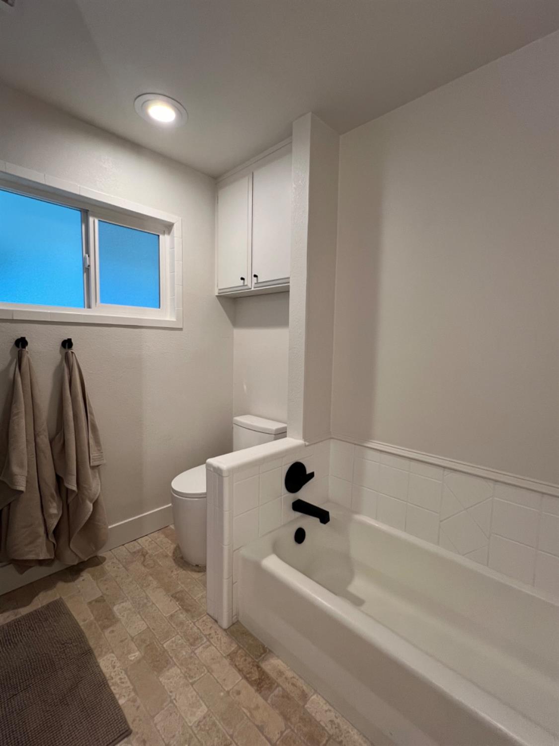 Detail Gallery Image 20 of 33 For 145 Globe Ave, Sacramento,  CA 95815 - 3 Beds | 1/1 Baths