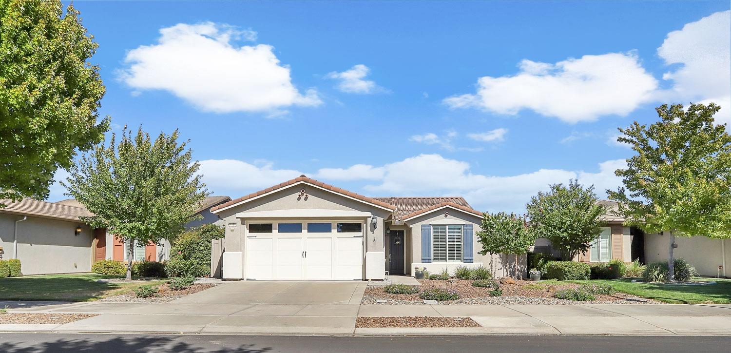 Detail Gallery Image 6 of 57 For 2372 Shadow Berry Dr, Manteca,  CA 95336 - 2 Beds | 2 Baths