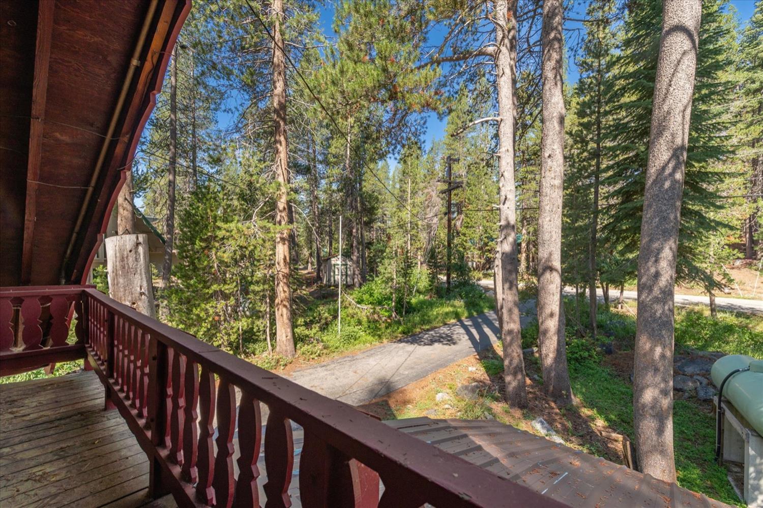 Detail Gallery Image 17 of 31 For 50881 Conifer Dr, Soda Springs,  CA 95728 - 3 Beds | 2 Baths