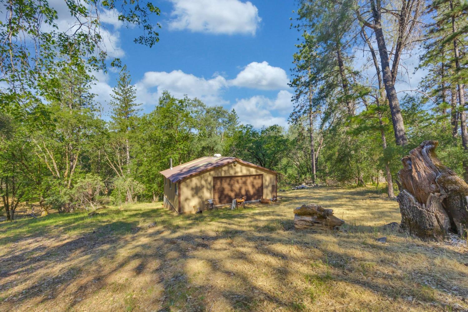 Detail Gallery Image 4 of 35 For 20337 Tiger Tail Rd, Grass Valley,  CA 95949 - 3 Beds | 2 Baths