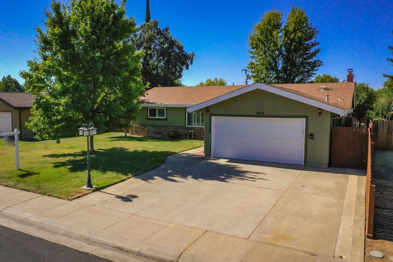 Detail Gallery Image 1 of 1 For 2416 Masoni Way, Rancho Cordova,  CA 95670 - 4 Beds | 2 Baths