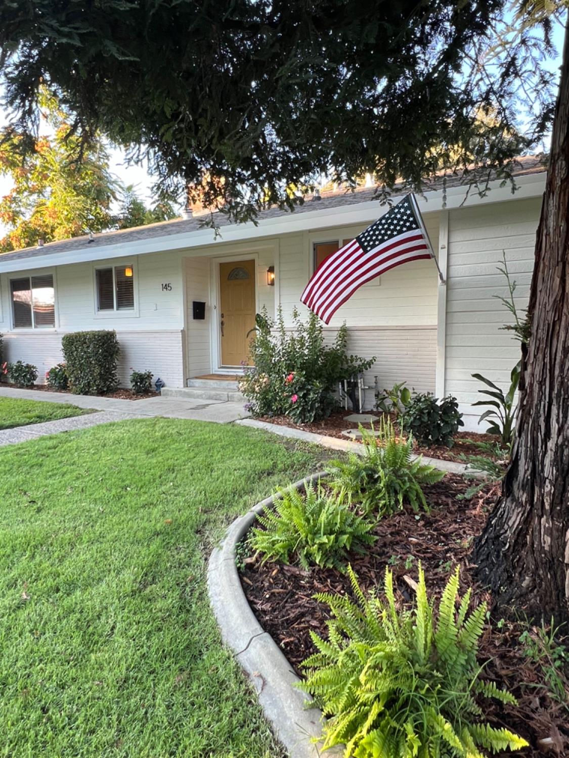 Detail Gallery Image 33 of 33 For 145 Globe Ave, Sacramento,  CA 95815 - 3 Beds | 1/1 Baths