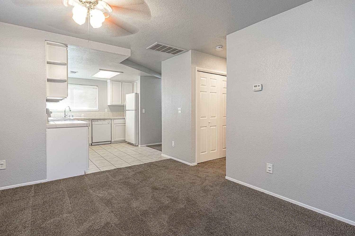 Detail Gallery Image 12 of 31 For 568 Pirinen Ln #F,  Modesto,  CA 95354 - 3 Beds | 2 Baths