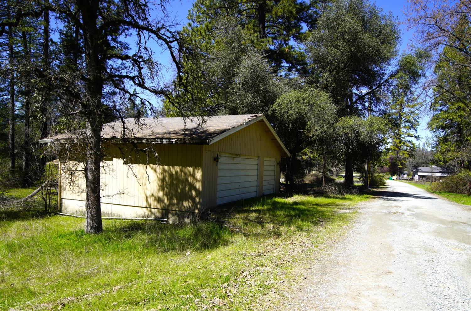 Detail Gallery Image 3 of 29 For 10806 Beckville Rd, Nevada City,  CA 95959 - 2 Beds | 2 Baths