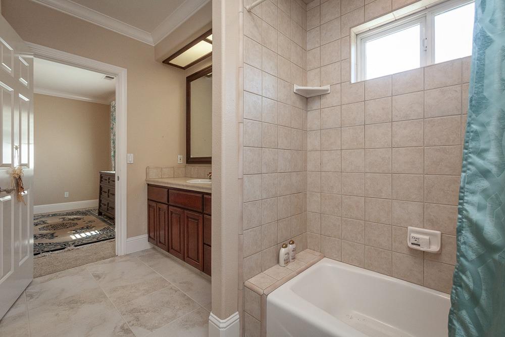 Detail Gallery Image 62 of 99 For 5714 Eastview Dr, Stockton,  CA 95212 - 5 Beds | 4/2 Baths