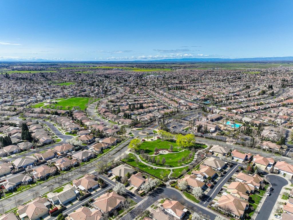 Detail Gallery Image 91 of 98 For 381 Pelican Bay Cir, Sacramento,  CA 95835 - 2 Beds | 2 Baths