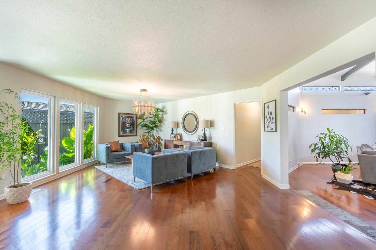 Detail Gallery Image 12 of 36 For 2518 Kirkwood Ave, Modesto,  CA 95350 - 3 Beds | 3/1 Baths