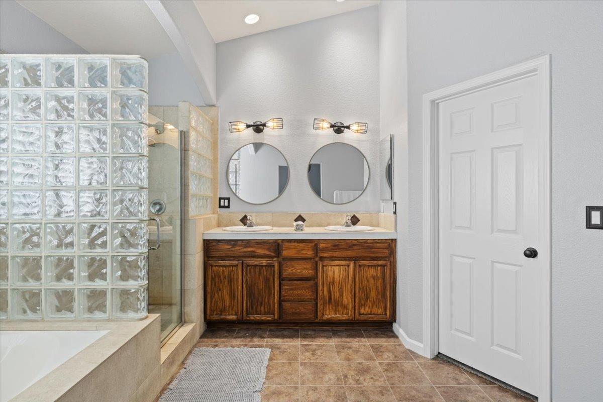 Detail Gallery Image 10 of 21 For 405 Kier Ct, Lincoln,  CA 95648 - 3 Beds | 2 Baths