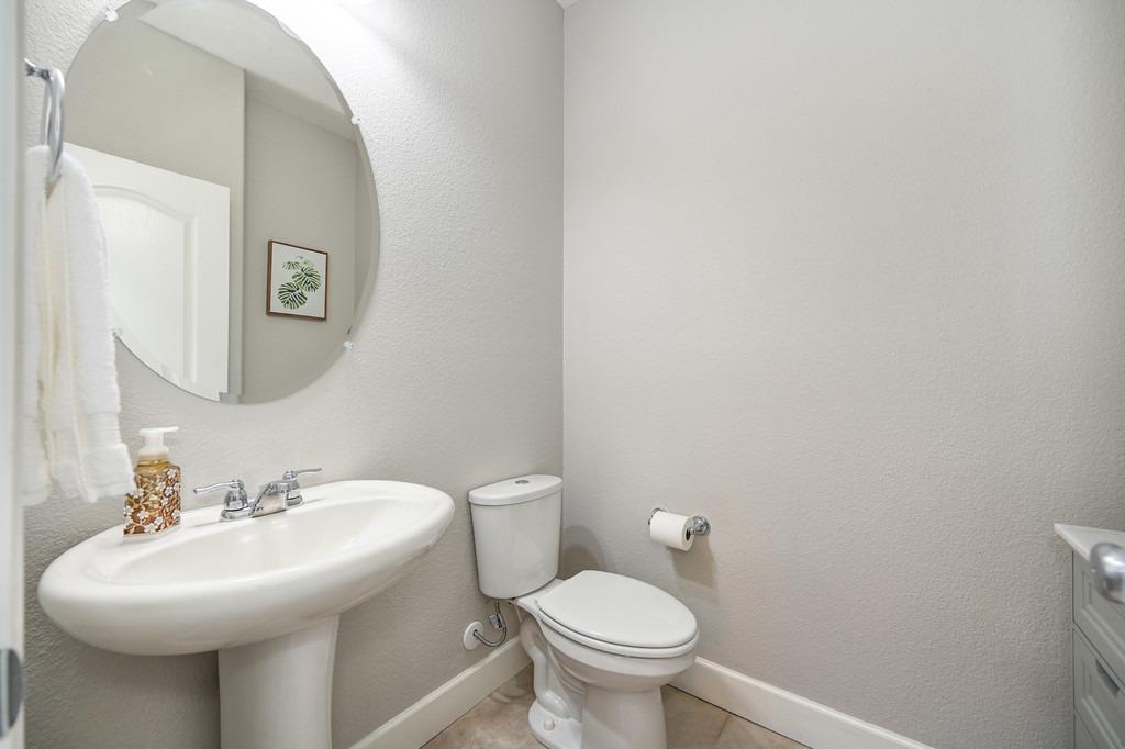 Detail Gallery Image 27 of 39 For 2620 Wagner Pl, El Dorado Hills,  CA 95762 - 4 Beds | 2/1 Baths