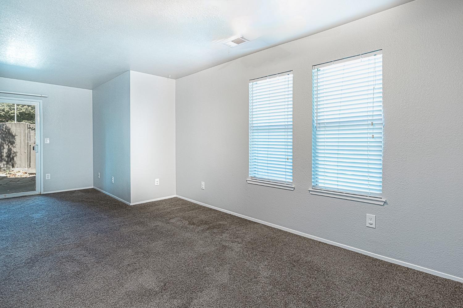 Detail Gallery Image 11 of 31 For 568 Pirinen Ln #F,  Modesto,  CA 95354 - 3 Beds | 2 Baths