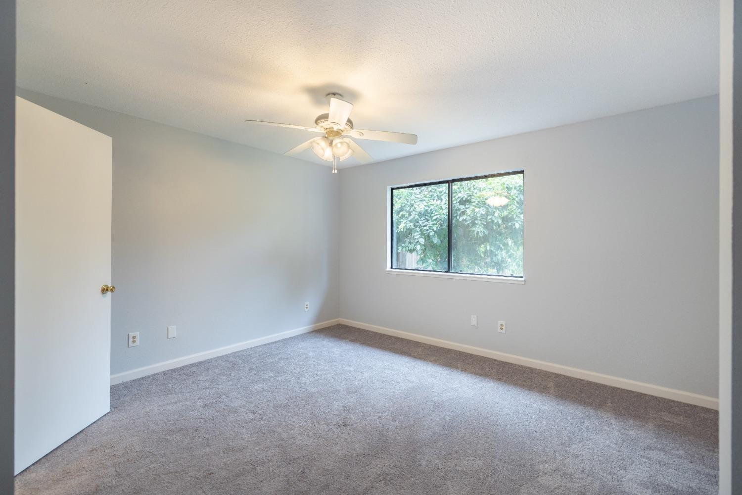 Detail Gallery Image 23 of 39 For 1132 Fleetwood Way, Stockton,  CA 95210 - 3 Beds | 2 Baths