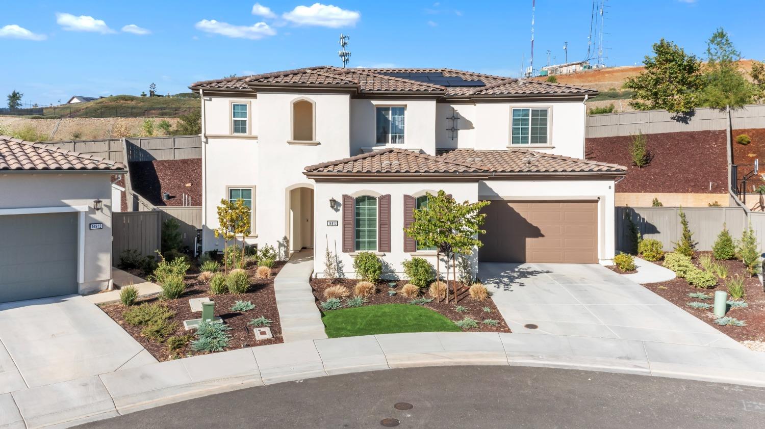 Detail Gallery Image 2 of 55 For 14917 View Terrace Ct, Folsom,  CA 95630 - 6 Beds | 4/1 Baths