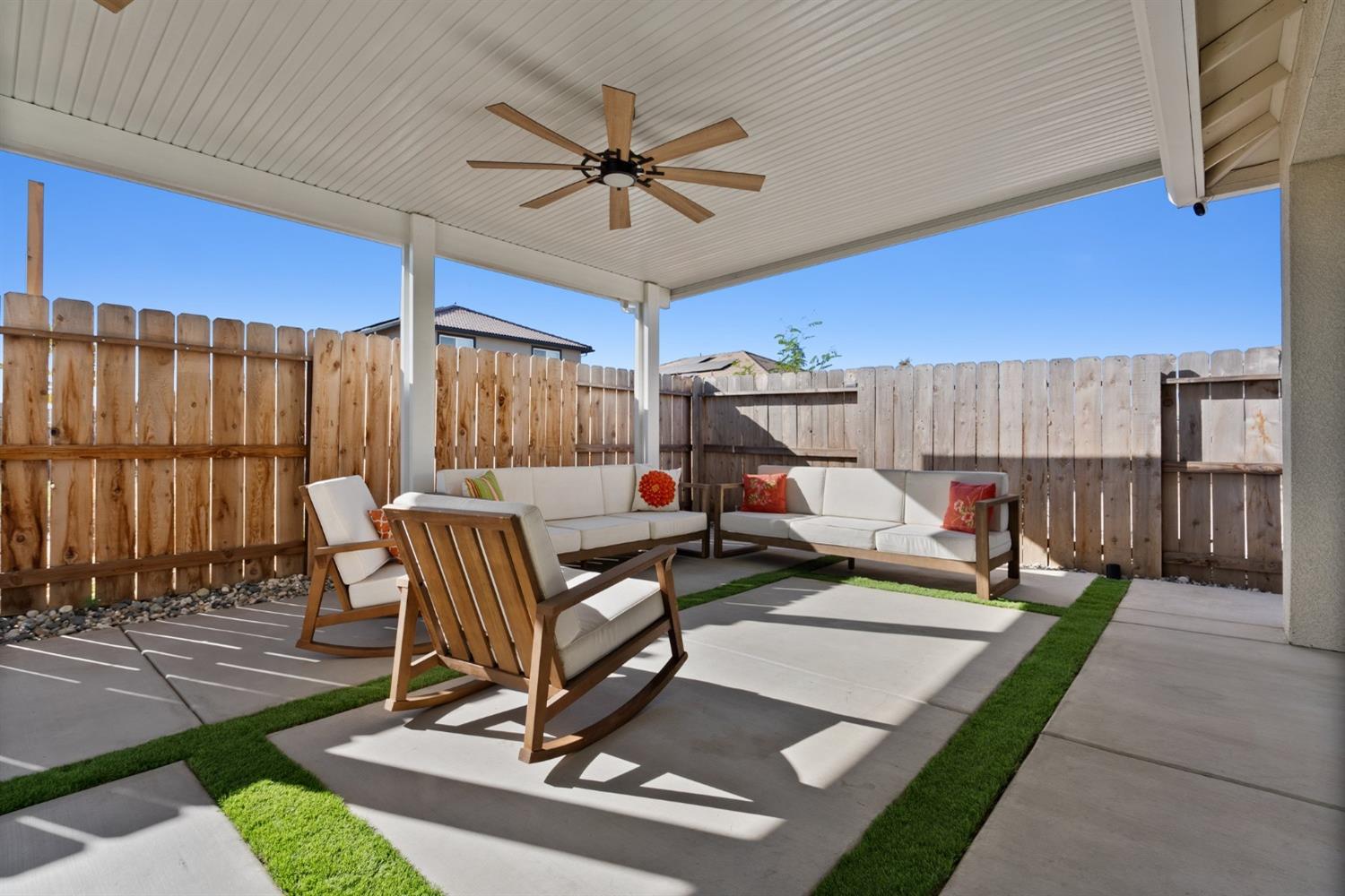 Detail Gallery Image 44 of 55 For 1923 Trulyn, Manteca,  CA 95337 - 5 Beds | 3/1 Baths