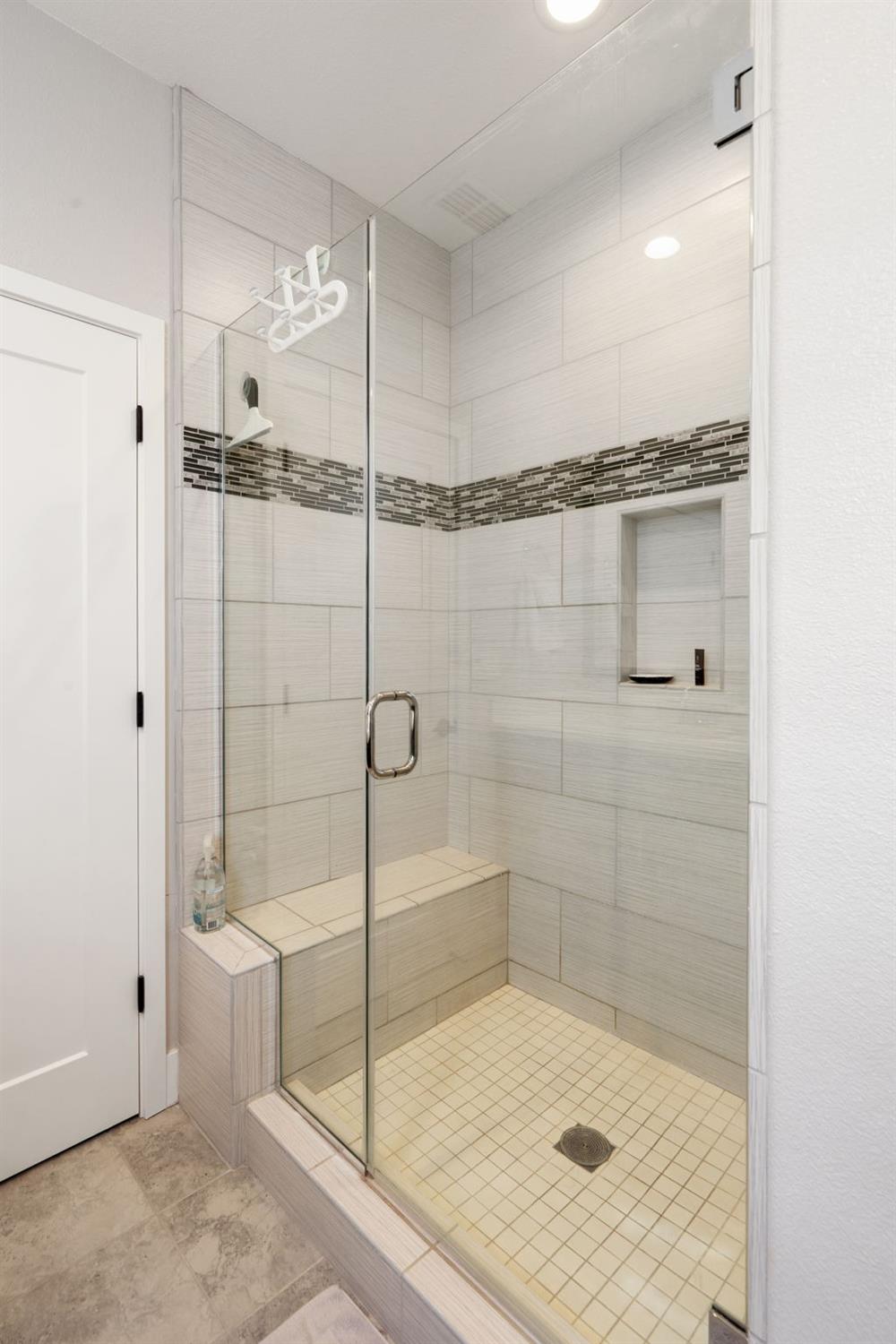 Detail Gallery Image 23 of 30 For 331 Caramel Ln, Sacramento,  CA 95814 - 3 Beds | 3/1 Baths