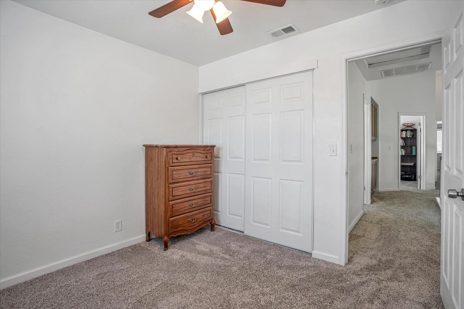 Detail Gallery Image 22 of 32 For 4013 Honey Rose Pl, Antelope,  CA 95843 - 4 Beds | 2/1 Baths