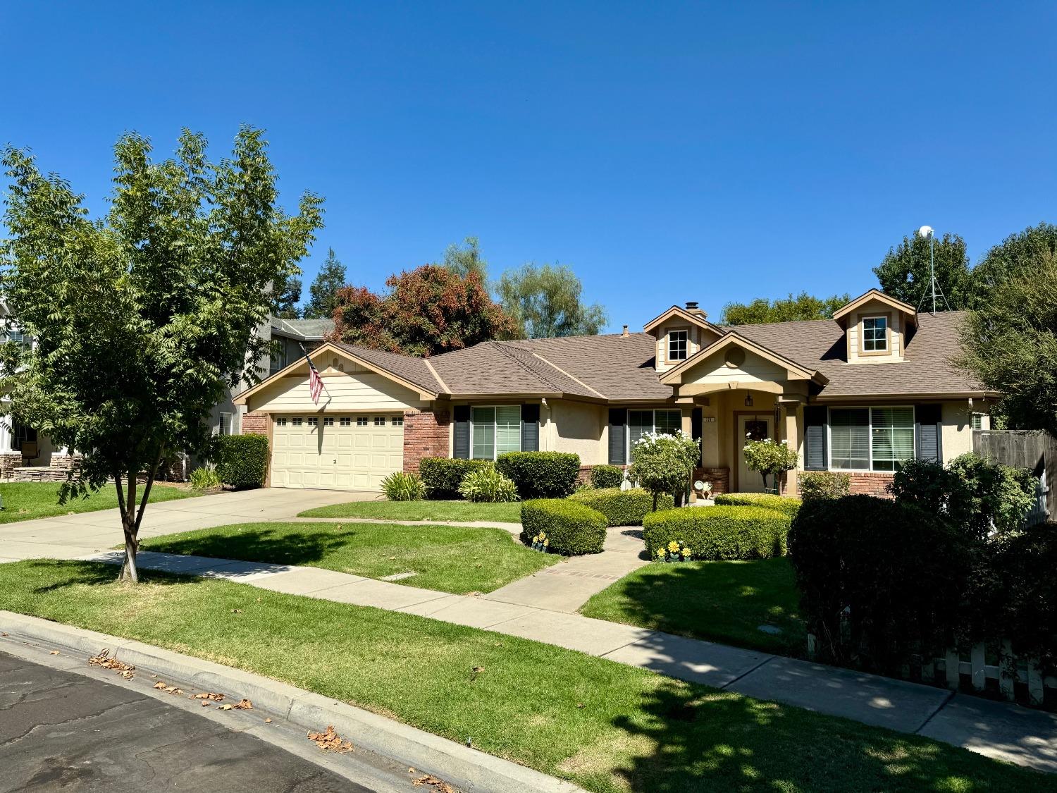 Detail Gallery Image 1 of 29 For 171 Memory Ln, Turlock,  CA 95382 - 4 Beds | 2/1 Baths