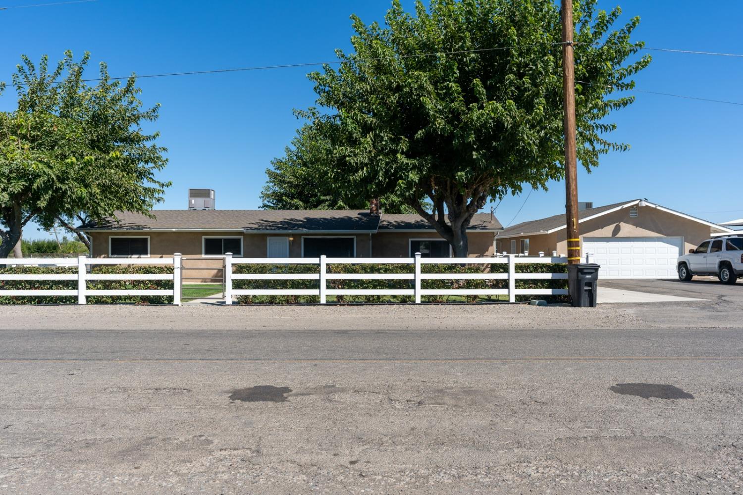 Detail Gallery Image 2 of 85 For 7810 Carmellia Ave, Dos Palos,  CA 93620 - 3 Beds | 2 Baths