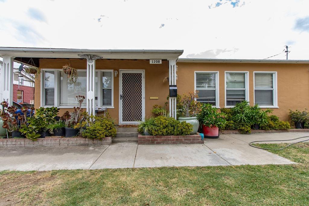 Detail Gallery Image 1 of 18 For 1208 Ritsch Ct, Modesto,  CA 95351 - 2 Beds | 1 Baths