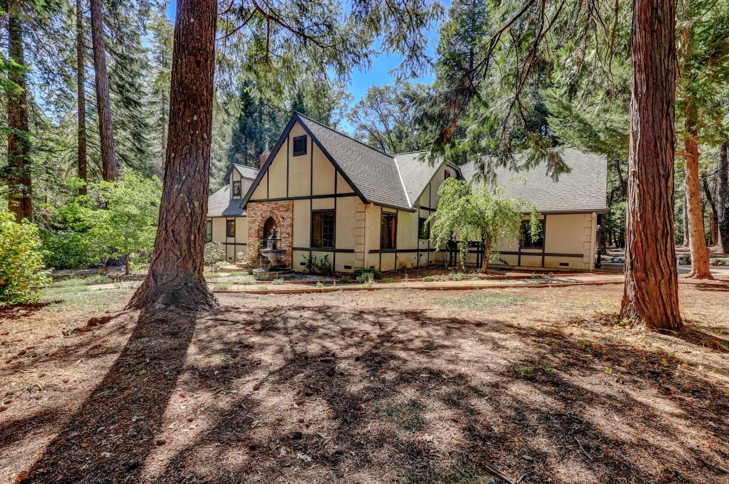 Detail Gallery Image 2 of 95 For 11454 Sky Pines Ridge Rd, Nevada City,  CA 95959 - 3 Beds | 2 Baths