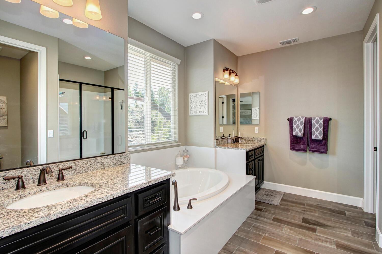 Detail Gallery Image 42 of 76 For 5096 Brentford Way, El Dorado Hills,  CA 95762 - 5 Beds | 4 Baths