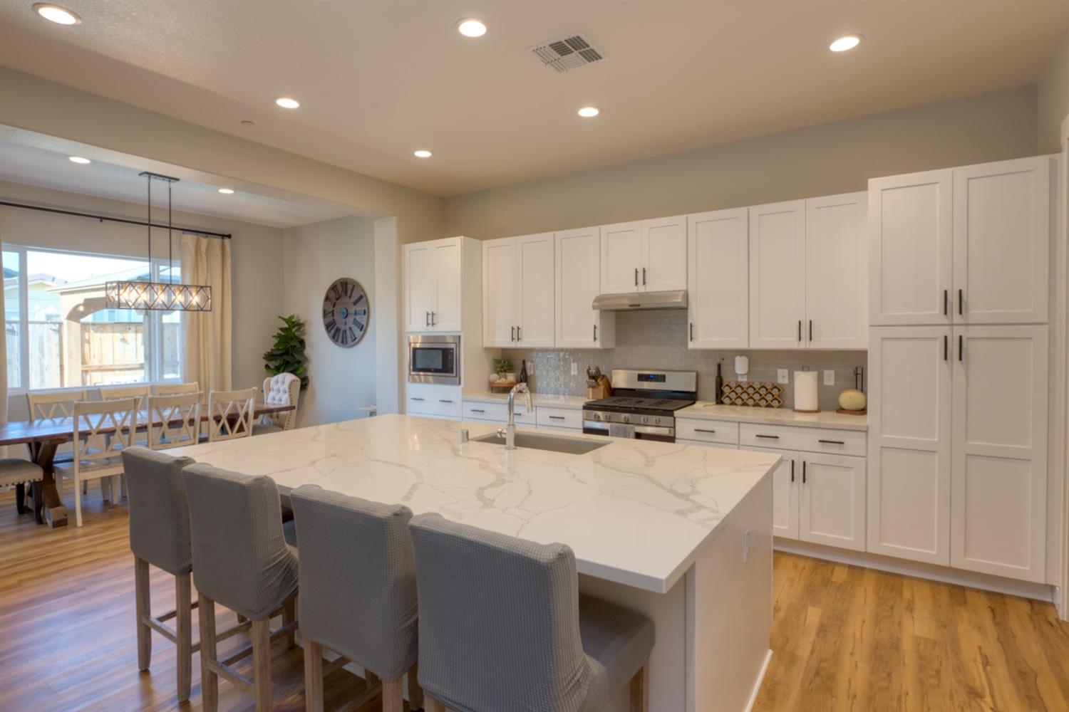 Detail Gallery Image 12 of 45 For 2775 Meadowbrook Ln, Turlock,  CA 95382 - 3 Beds | 2/1 Baths