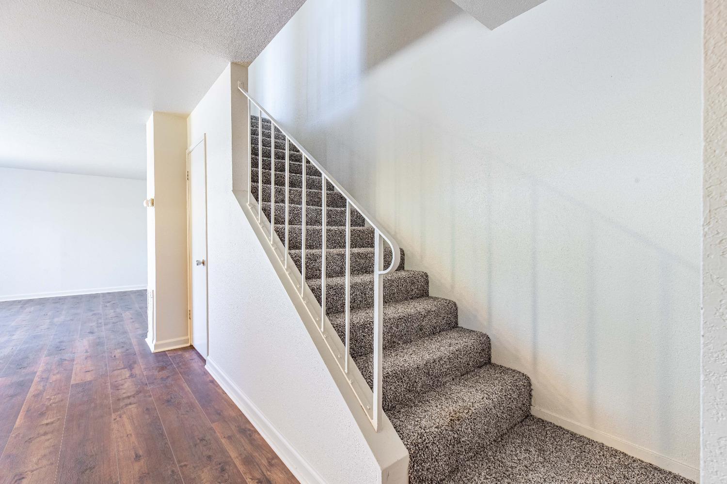 Detail Gallery Image 10 of 23 For 805 Tully Rd #32,  Modesto,  CA 95350 - 2 Beds | 2 Baths