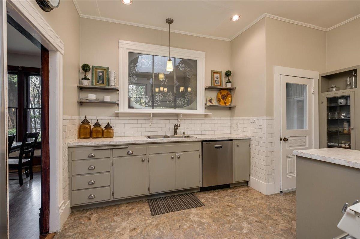 Detail Gallery Image 19 of 48 For 2985 Clay St, Placerville,  CA 95667 - 4 Beds | 4/1 Baths