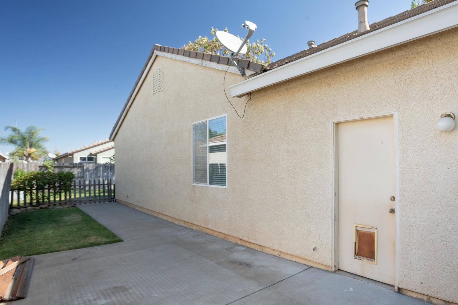 Summerfield Lane, Olivehurst, California image 36