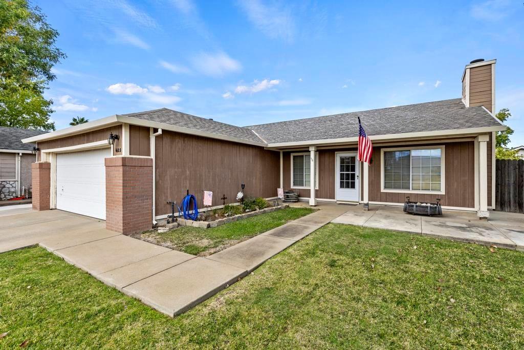 Detail Gallery Image 2 of 33 For 1603 Calistoga Way, Olivehurst,  CA 95961 - 3 Beds | 2 Baths