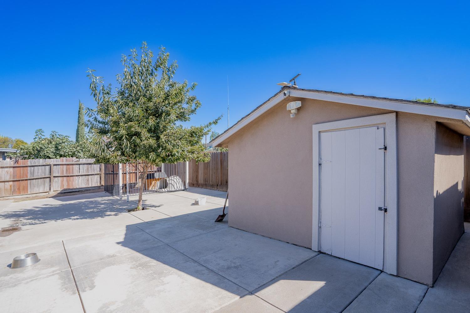 Detail Gallery Image 26 of 38 For 2166 Carmen Ct, Stockton,  CA 95206 - 3 Beds | 2 Baths