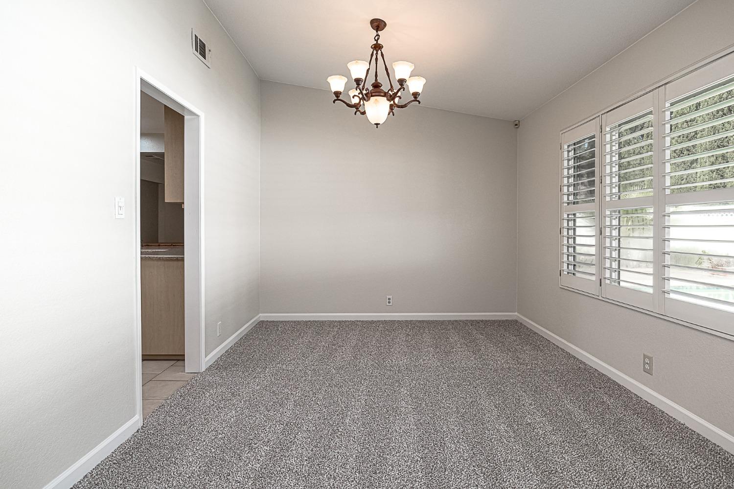 Detail Gallery Image 18 of 31 For 916 Alpine Ave, Manteca,  CA 95336 - 3 Beds | 2 Baths